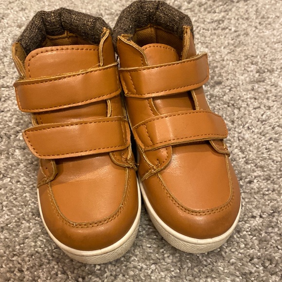 Baby Camel leather Velcro  boots size 7 - Picture 1 of 2